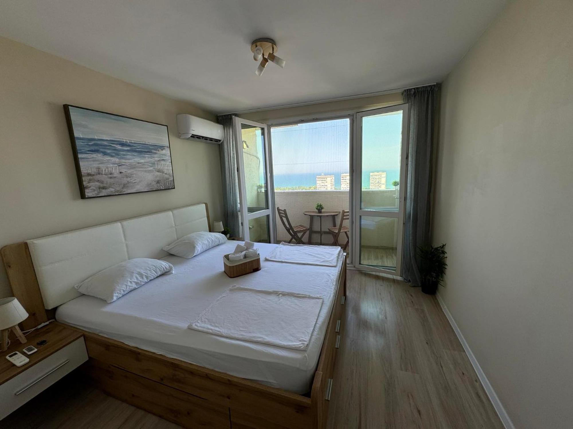 Апартамент Панорама Лазур Burgas Exterior photo